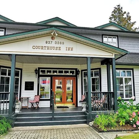 Courthouse Inn Revelstoke Zewnętrze zdjęcie