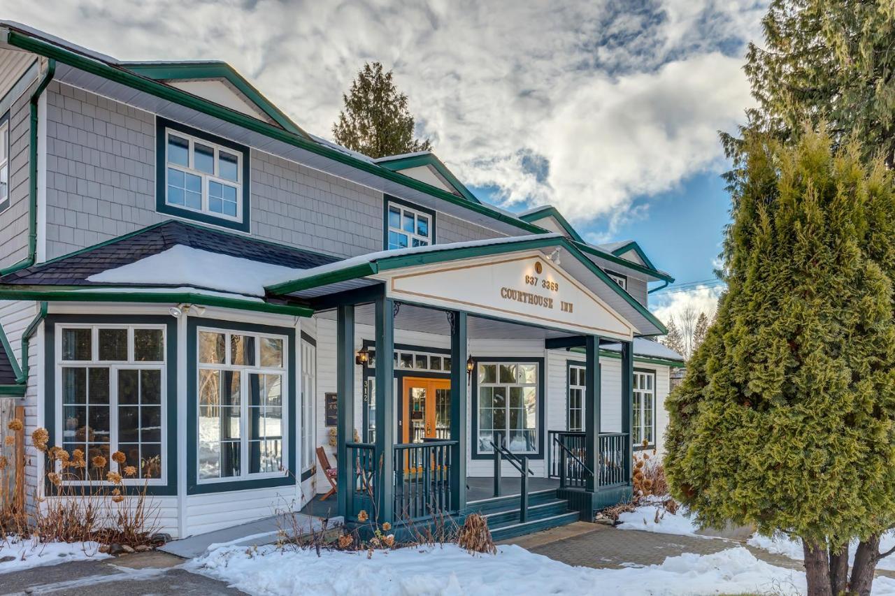Courthouse Inn Revelstoke Zewnętrze zdjęcie